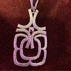 VINTAGE AVON MAYAN PENDANT NECKLACE SILVER TONE BAR LINK 1974 NÉE IN BOX